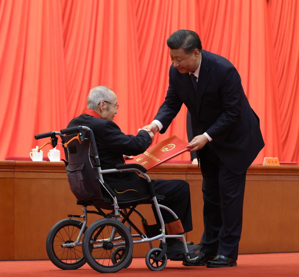 习近平总书记同科技工作者交往交流的故事